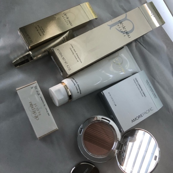 CLÉ DE PEAU BEAUTÉ Bundle + free gift! - Picture 7 of 8